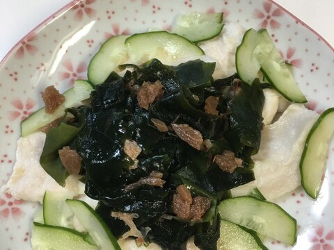 鶏むねの酒蒸し梅肉だれ